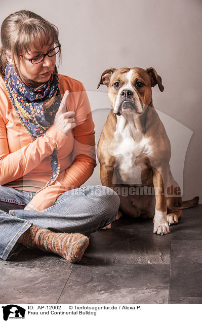 Frau und Continental Bulldog / AP-12002