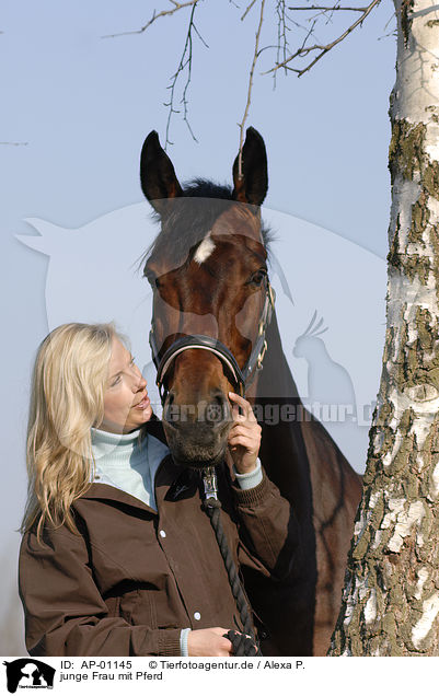 junge Frau mit Pferd / young woman with horse / AP-01145