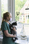 Tierrztin mit Katze