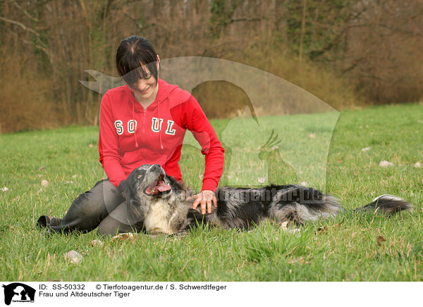 Frau und Altdeutscher Tiger / SS-50332