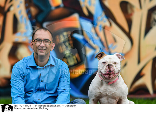 Mann und American Bulldog / YJ-14508
