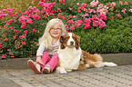 Mdchen mit Australian Shepherd