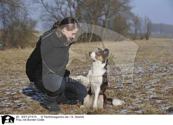 Frau mit Border Collie / woman with Border Collie / SST-07415