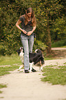 Frau mit Border Collie