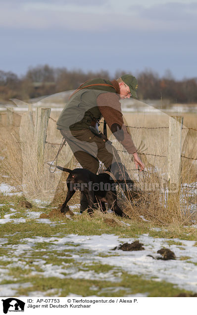 Jger mit Deutsch Kurzhaar / huntsman with German shorthaired Pointer / AP-07753