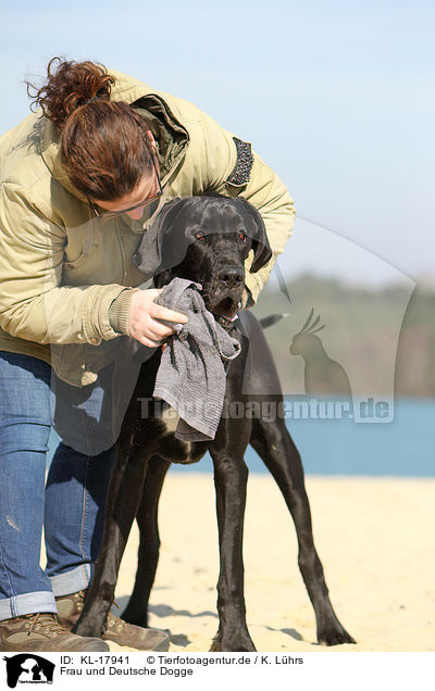 Frau und Deutsche Dogge / woman and Great Dane / KL-17941