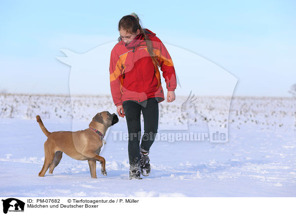 Mdchen und Deutscher Boxer / girl and German Boxer / PM-07682