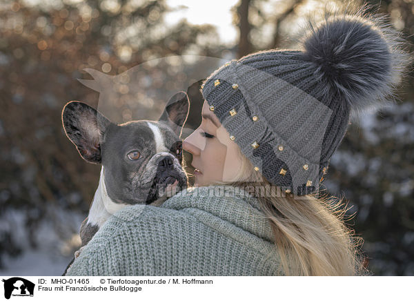 Frau mit Franzsische Bulldogge / woman with French Bulldog / MHO-01465