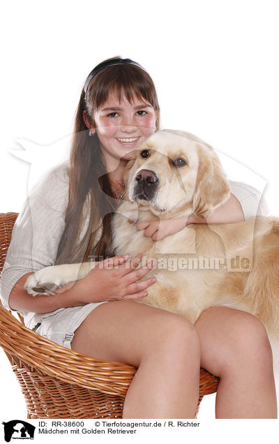 Mdchen mit Golden Retriever / RR-38600