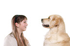 Mdchen mit Golden Retriever