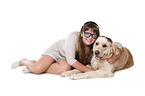 Mdchen mit Golden Retriever