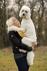 Frau und Gropudel