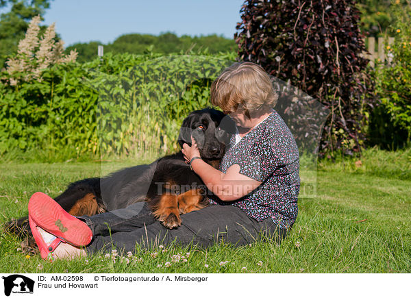 Frau und Hovawart / AM-02598