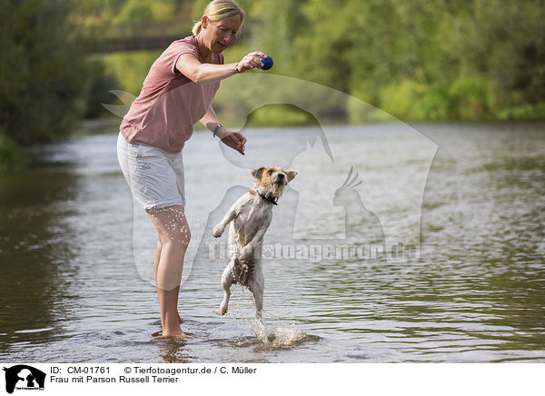 Frau mit Parson Russell Terrier / CM-01761