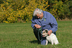 Frau und Parson Russell Terrier