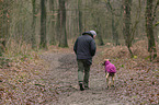 Mann und Rhodesian Ridgeback