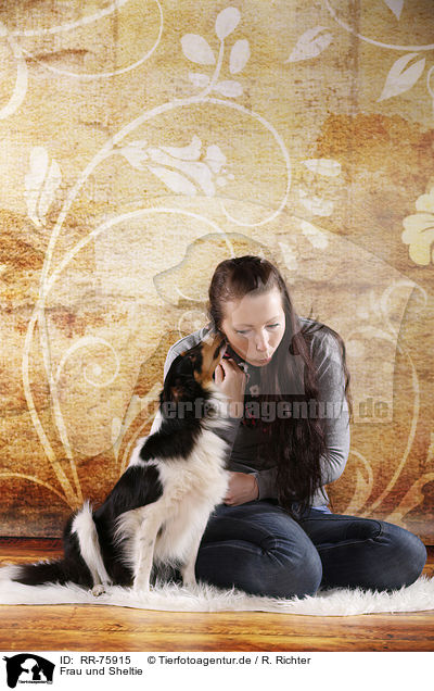 Frau und Sheltie / woman and Sheltie / RR-75915