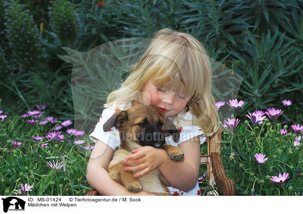 Mdchen mit Welpen / girl with puppy / MS-01424