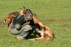 Frau mit Rhodesian Ridgeback