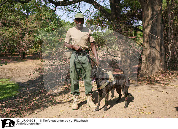 Antiwilderereinheit / antipoaching unit / JR-04968