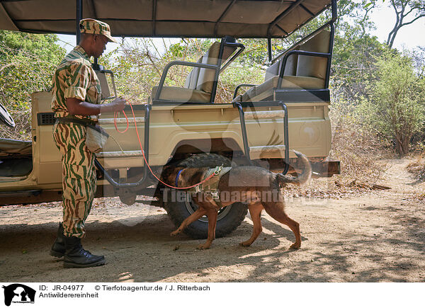 Antiwilderereinheit / antipoaching unit / JR-04977