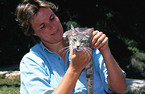 Frau mit Katze
