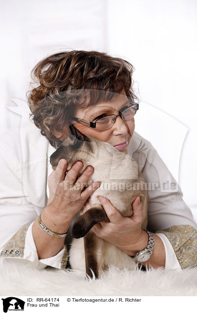 Frau und Thai / RR-64174