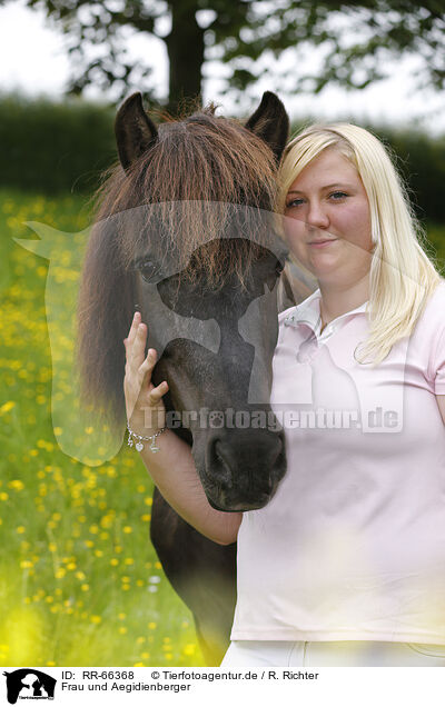 Frau und Aegidienberger / woman and Aegidienberger / RR-66368