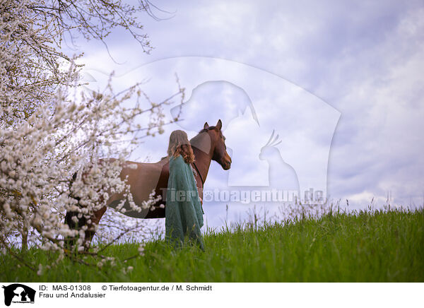 Frau und Andalusier / woman and Andalusian Horse / MAS-01308