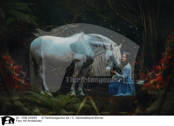 Frau mit Andalusier / woman with andalusian horse / CDE-02995