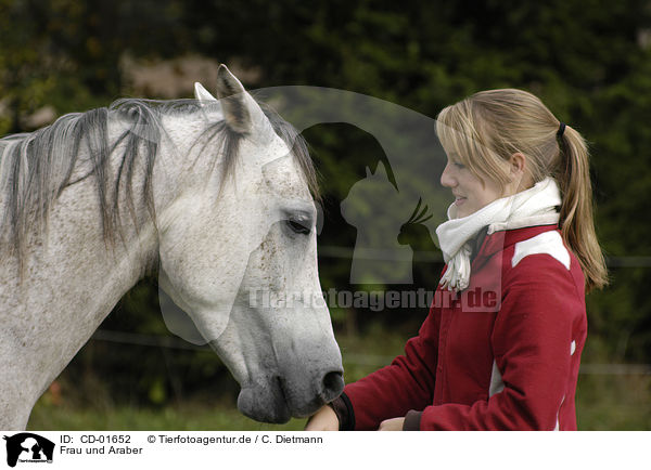 Frau und Araber / woman and arabian horse / CD-01652