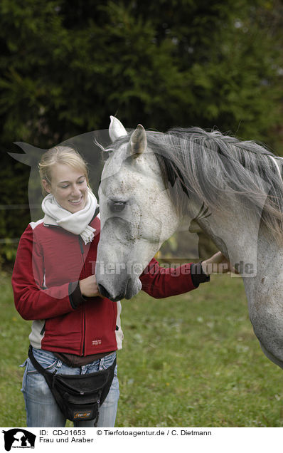 Frau und Araber / woman and arabian horse / CD-01653