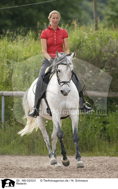 Reiterin / horsewoman / NS-02023