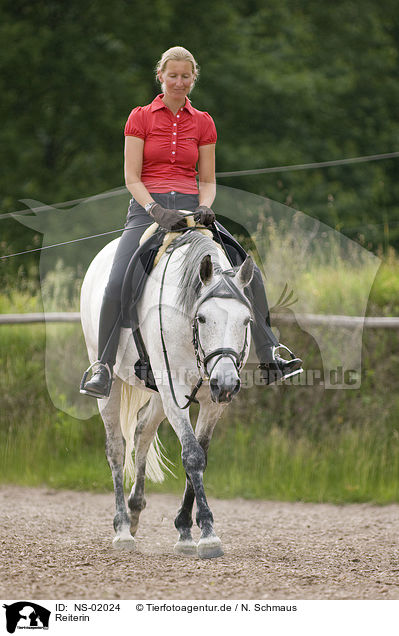 Reiterin / horsewoman / NS-02024