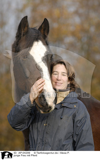 junge Frau mit Pferd / AP-04299