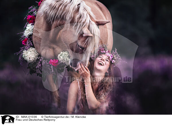 Frau und Deutsches Reitpony / woman and German Riding Pony / MAK-01036