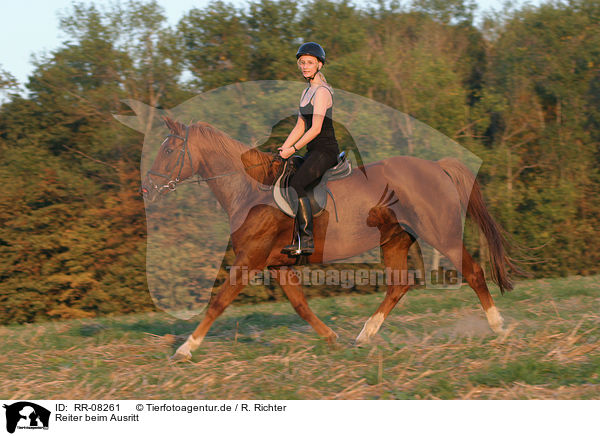 Reiter beim Ausritt / Leisure rider / RR-08261