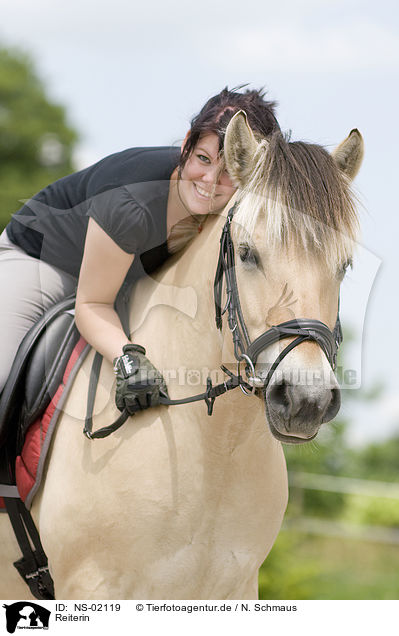 Reiterin / horsewoman / NS-02119