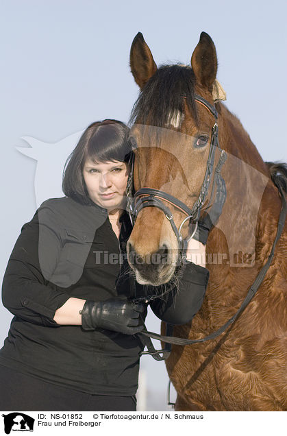 Frau und Freiberger / woman and horse / NS-01852