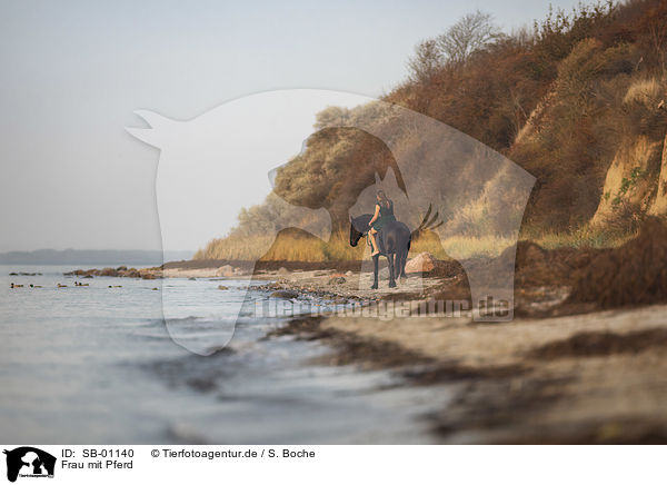 Frau mit Pferd / woman with horse / SB-01140