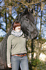 Frau mit Friese