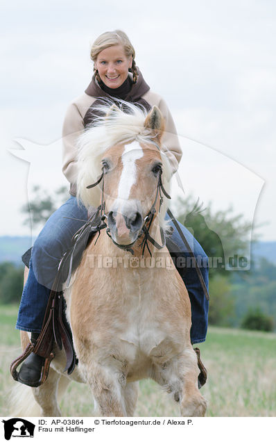 Frau mit Haflinger / woman with horse / AP-03864
