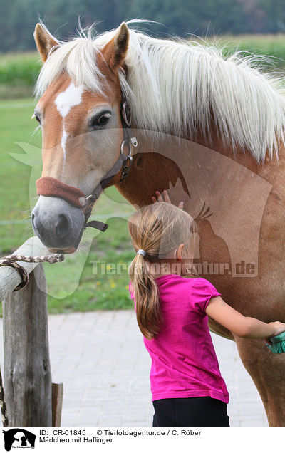 Mdchen mit Haflinger / girl with haflinger horse / CR-01845
