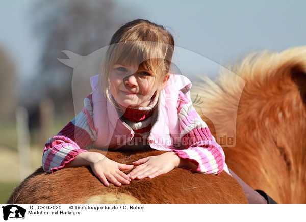 Mdchen mit Haflinger / girl with Haflinger horse / CR-02020