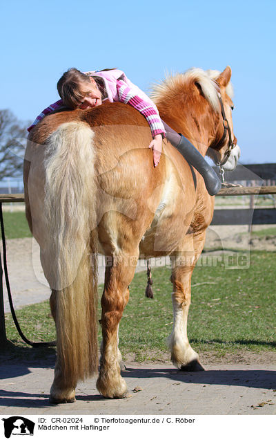 Mdchen mit Haflinger / girl with Haflinger horse / CR-02024