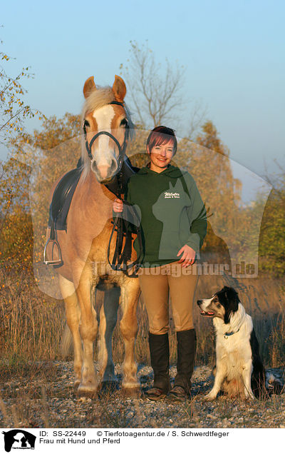 Frau mit Hund und Pferd / woman with dog and horse / SS-22449