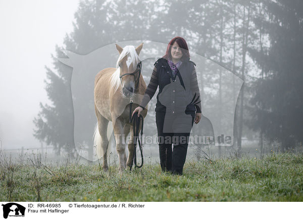 Frau mit Haflinger / woman with Haflinger horse / RR-46985