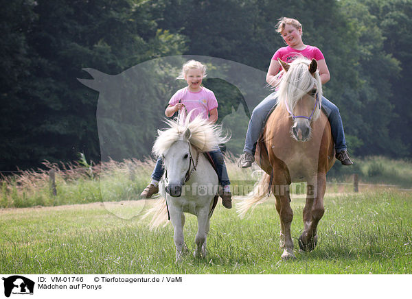 Mdchen auf Ponys / VM-01746