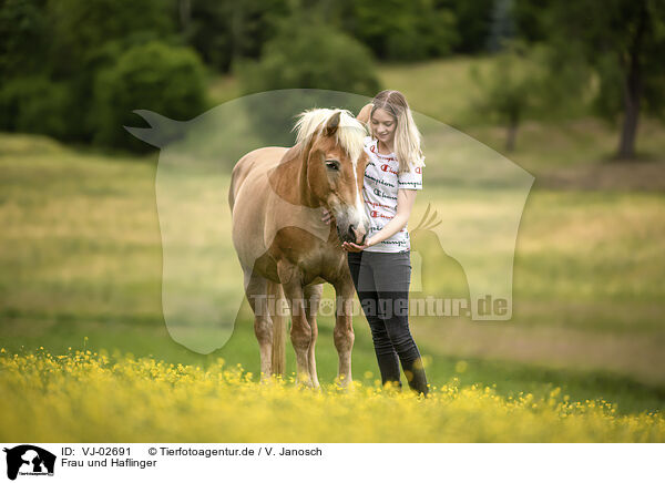 Frau und Haflinger / woman and Haflinger / VJ-02691