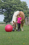 M�dchen mit Haflinger